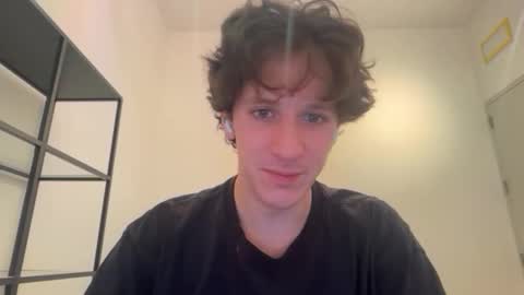 Snapshot of enzyme_ chatting on 01.24.25 enzyme_ online show from 01.24.25