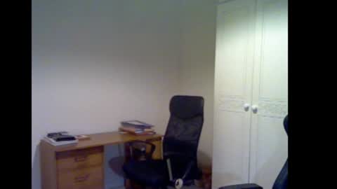 erasmus_d online show from 12.15.25