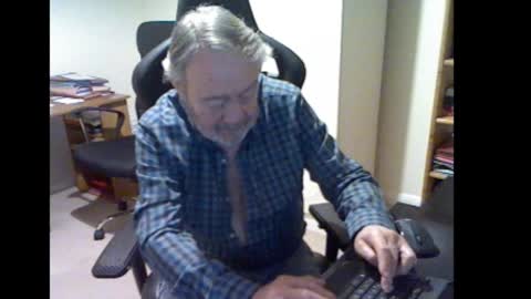 erasmus_d online show from 01.18.26