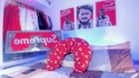 Tht BOSS Eren online show from 12.18.25