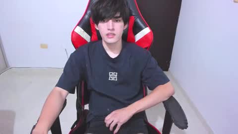 Snapshot of eren_tatakae chatting on 02.21.26 eren_tatakae online show from 02.21.26