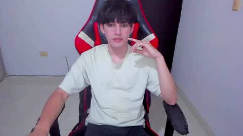 Snapshot of eren_tatakae chatting on 03.31.26 eren_tatakae online show from 03.31.26