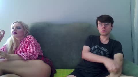 Snapshot of eric_basilio chatting on 10.03.25 Eric Basilio online show from 10.03.25