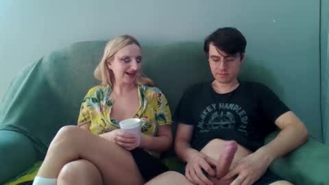 Snapshot of eric_basilio chatting on 10.08.25 Eric Basilio online show from 10.08.25