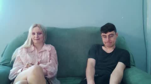 Snapshot of eric_basilio chatting on 11.03.25 Eric Basilio online show from 11.03.25