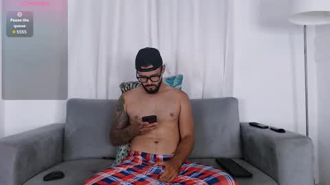 Snapshot of eric_evans1 chatting on 09.19.25 Eric Evans online show from 09.19.25