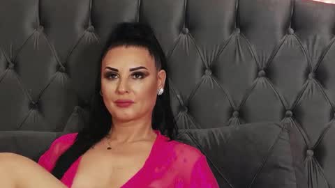 Erica online show from 12.19.24