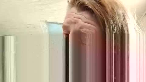 Snapshot of ericas080625 chatting on 12.14.25 EazyE MattyDaddy online show from 12.14.25