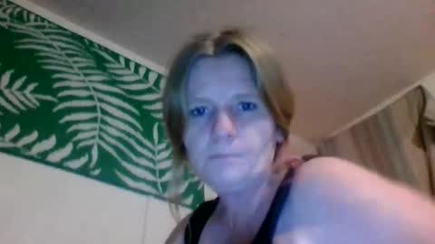 Snapshot of ericas080625 chatting on 03.16.26 EazyE MattyDaddy online show from 03.16.26