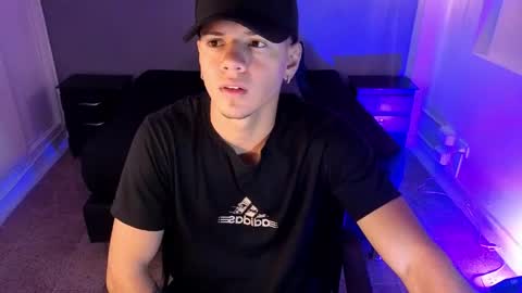 Snapshot of erick__1 chatting on 04.20.26 Erick online show from 04.20.26