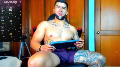 Snapshot of erick_blake_ chatting on 12.20.24 my online show from 12.20.24