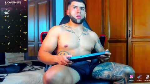 Snapshot of erick_blake_ chatting on 01.31.25 my online show from 01.31.25