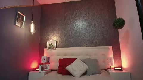   online show from 03.12.25