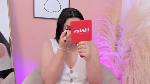 Snapshot of erika_mendez1 chatting on 01.31.25 Erika Mendez online show from 01.31.25