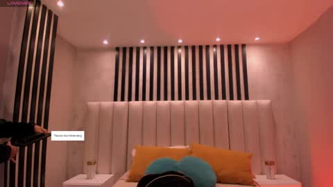 Erika Benz online show from 05.25.26