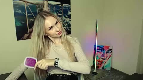 Erika online show from 11.10.25