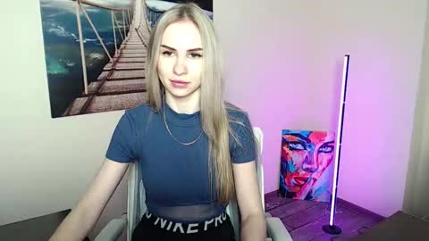 Erika online show from 05.12.26