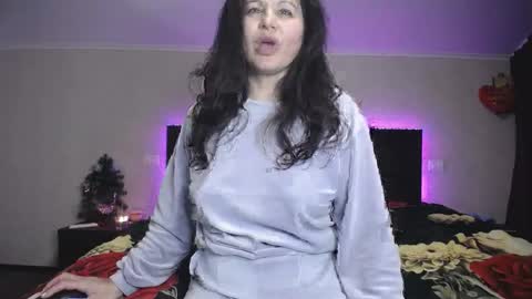 ErikaGold online show from 12.08.24