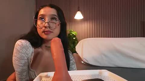 Eri  online show from 03.25.26