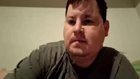 Snapshot of erikstar chatting on 05.17.26 erikstar online show from 05.17.26