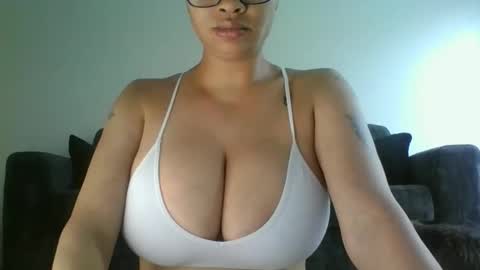 Snapshot of erin2025 chatting on 04.09.26 erin2025 online show from 04.09.26