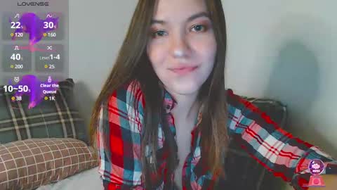 Snapshot of erin_love_ chatting on 12.05.24 Erin online show from 12.05.24