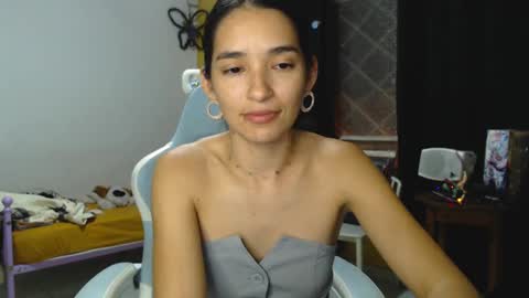 erina_1 online show from 12.07.24