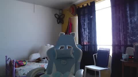 erina_1 online show from 12.26.24