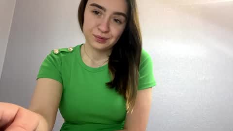 Snapshot of erinnkuhre chatting on 05.28.26 Lily online show from 05.28.26