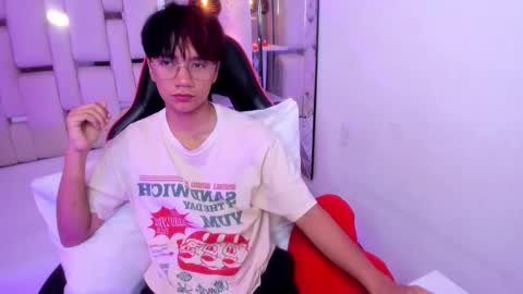 Snapshot of eriol__ chatting on 09.28.25 Eriol online show from 09.28.25