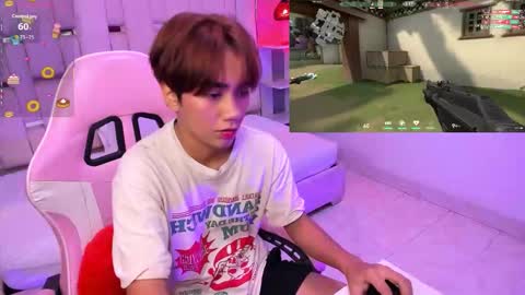 Snapshot of eriol__ chatting on 11.06.25 Eriol online show from 11.06.25