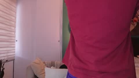 Snapshot of erisleon chatting on 07.23.26 online show from 07.23.26