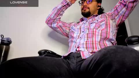 ernesto rodriguez 82 online show from 03.11.26