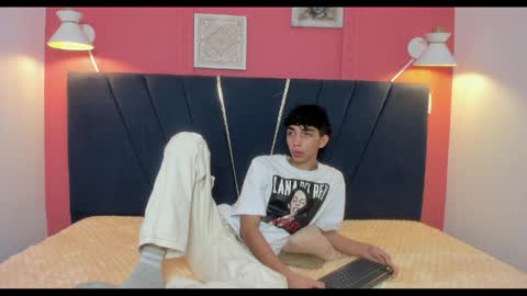ero_boy40 online show from 05.29.26