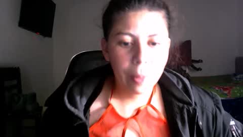Snapshot of erotic_katia chatting on 04.18.26 Sara online show from 04.18.26