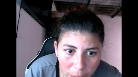 Snapshot of erotic_katia chatting on 05.12.26 Sara online show from 05.12.26