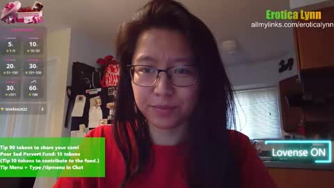 Snapshot of eroticalynn chatting on 02.14.25 Lynn online show from 02.14.25