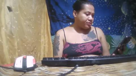 Snapshot of ervanamorge chatting on 10.10.25 Ervana online show from 10.10.25