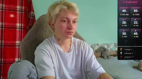 esajukyy online show from 01.06.25