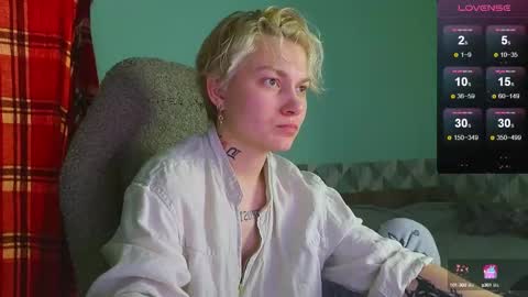 esajukyy online show from 01.12.25