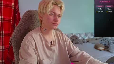 esajukyy online show from 01.19.25