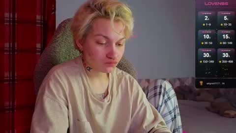 esajukyy online show from 02.10.25