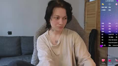 esajukyy online show from 04.10.26