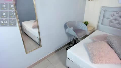 Escarlet online show from 03.10.26