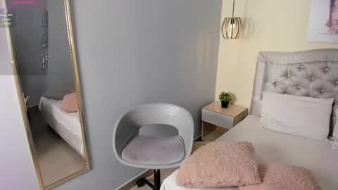 Escarlet online show from 03.18.26