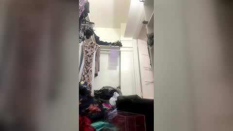 escence1994 online show from 03.02.26