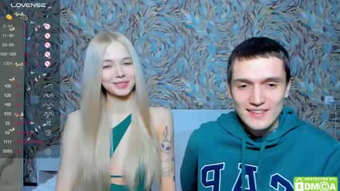 Snapshot of eshcka chatting on 05.02.26 Megan and Brad online show from 05.02.26