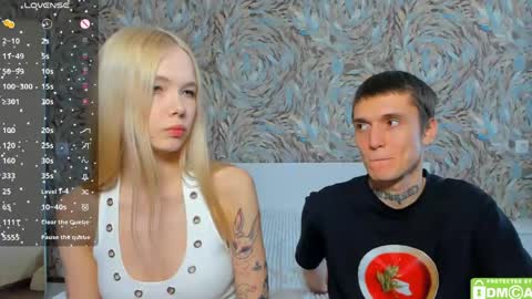 Snapshot of eshcka chatting on 05.18.26 Megan and Brad online show from 05.18.26