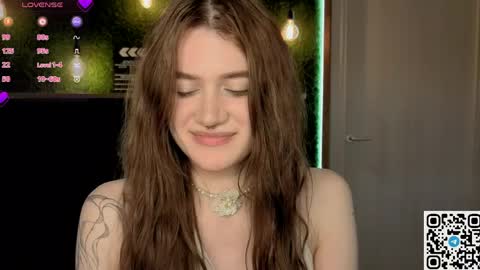 EshleGreen online show from 04.15.26