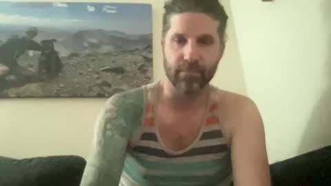 Snapshot of esinking24 chatting on 10.13.25 esinking24 online show from 10.13.25